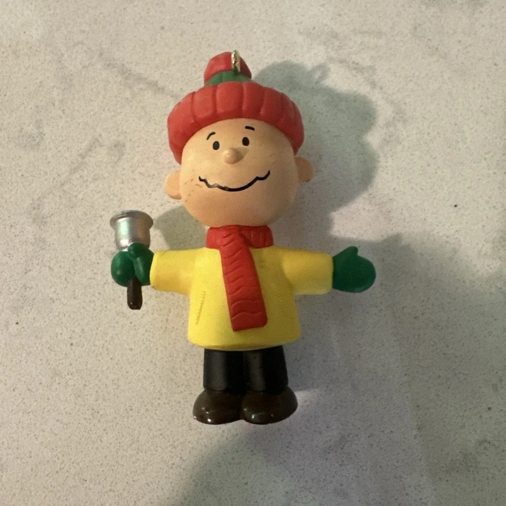 Vintage Charlie Brown Hallmark‎ Christmas Ornament Peanuts